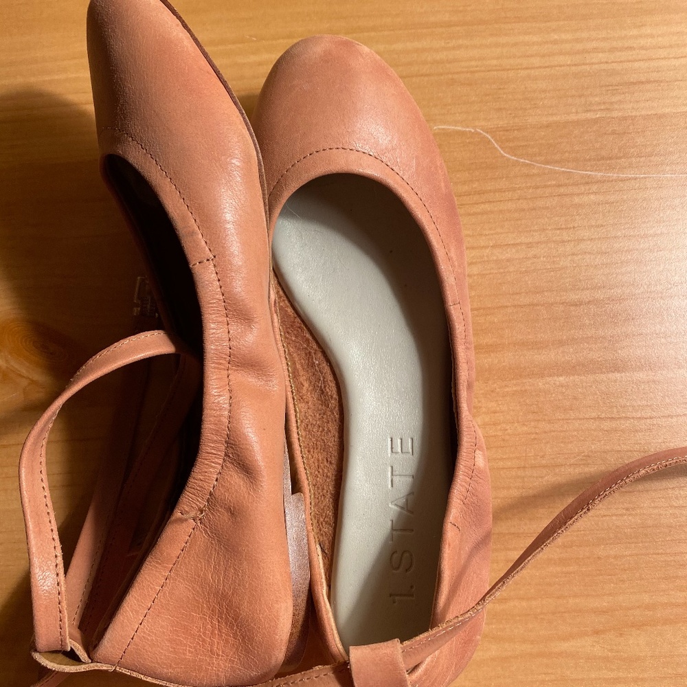 Flats - Picture 2 of 3